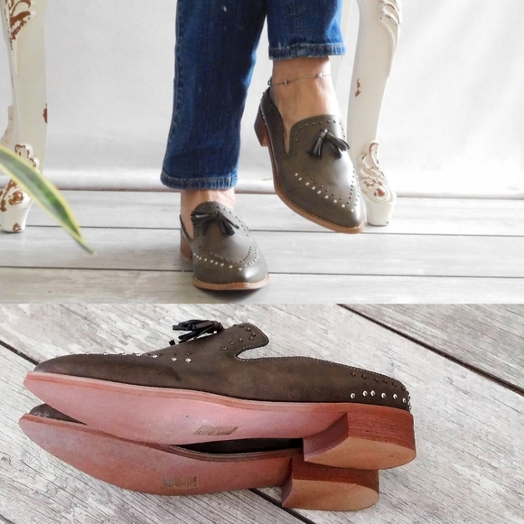 *2 LEFT* SZ 5.5 & 6- GRAY LTHR TASSEL STUD SLIP ON - Picture 7 of 8